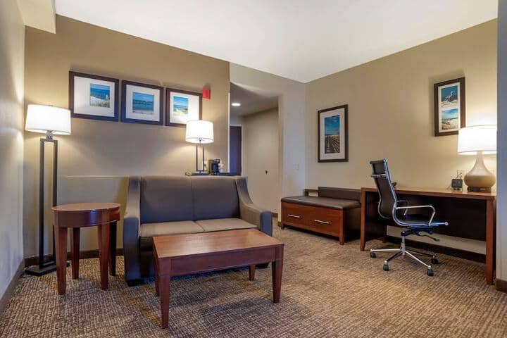 Room 11 of 20