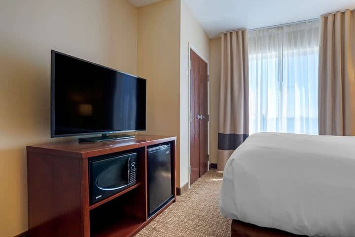 Room 4 of 20